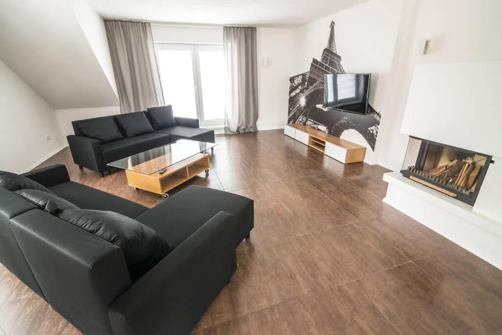 Apartment Unimix ลิฟตอฟสกีมิคูลาช ภายนอก รูปภาพ